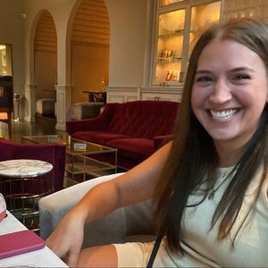 Meet your Posher, Hannah